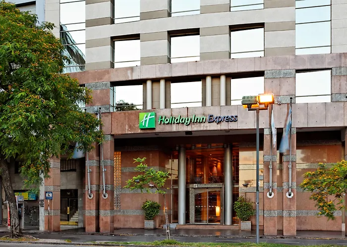 Hotel com casino: Holiday Inn Express Puerto Madero By Ihg