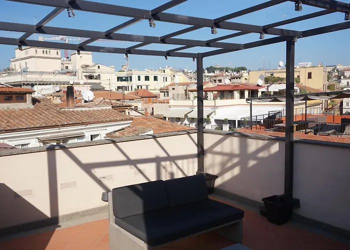 Sin servicio: Trevi Palace Luxury Inn