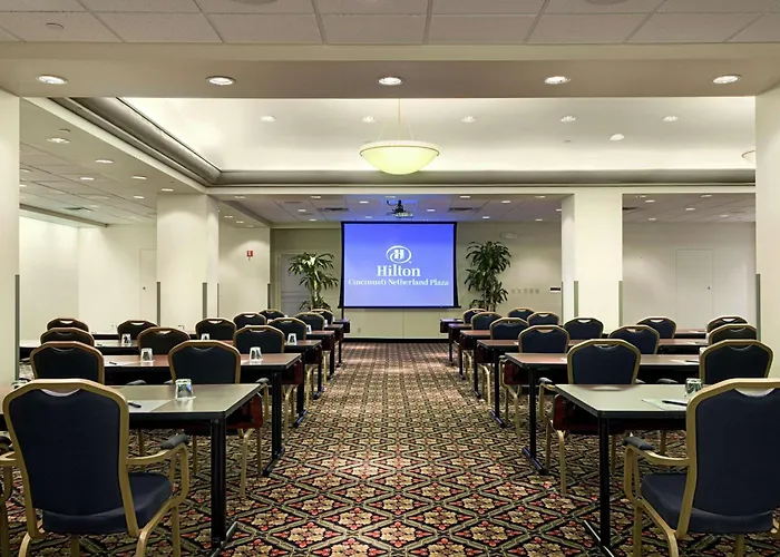 Airport Hotel: Hilton Cincinnati Netherland Plaza