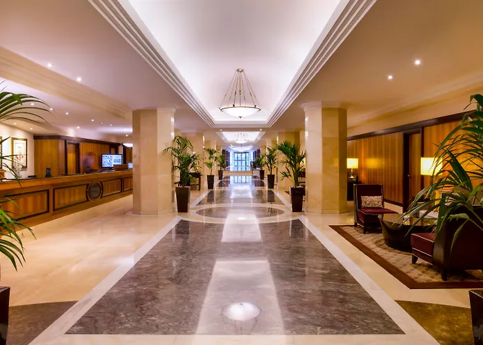 Hotel com jacuzzi: Radisson Blu Hotel & Resort, Abu Dhabi Corniche
