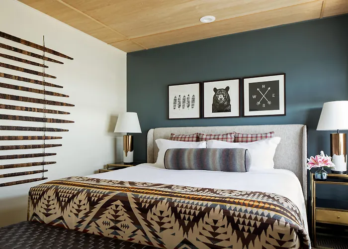 4 star hotel: Kimpton Riverplace Hotel By Ihg