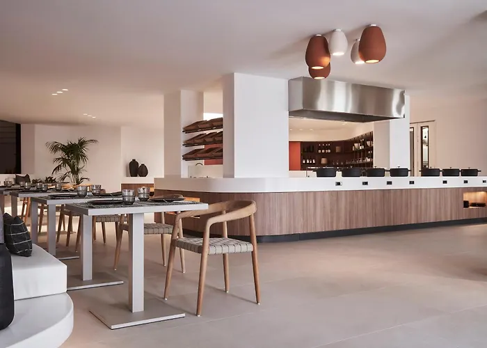 Orama Hotel & Spa Fira 