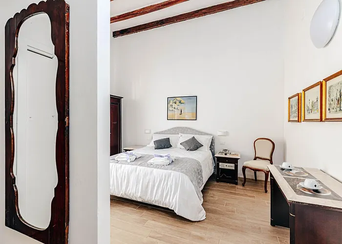 Hotel 3 stelle: Giulio Cesare 14, Residence