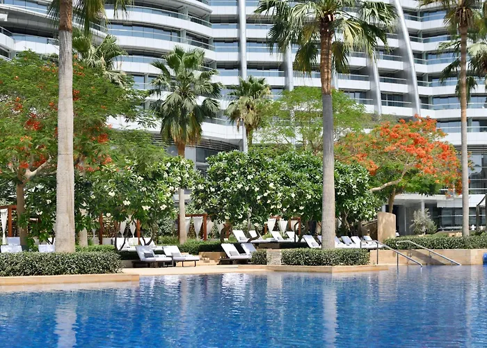 5 star hotel: Address Downtown
