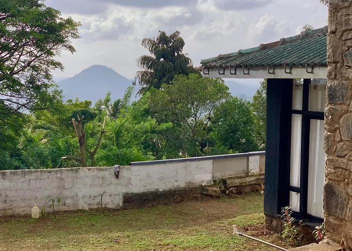 Dog friendly hotels Miracle Trail Kandy