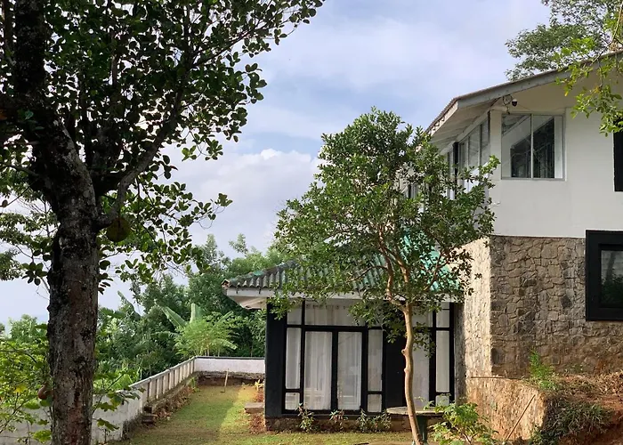 Dog friendly hotels Miracle Trail Kandy
