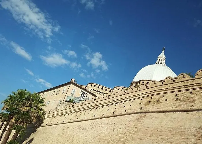  Madonna Di