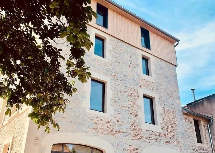 Hotel pres du College: La Bellours Chambre D'Hôtes