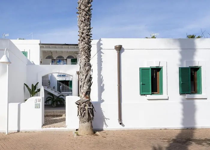 Hotel con piscina: Le Tre Sirene