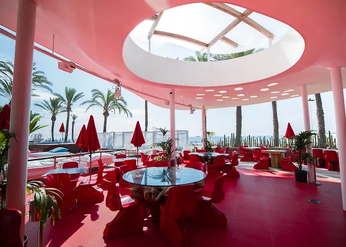 5-Sterne-Hotel: The Unexpected Ibiza Hotel - Ushuaia Club Entrance Included (Adults Only)