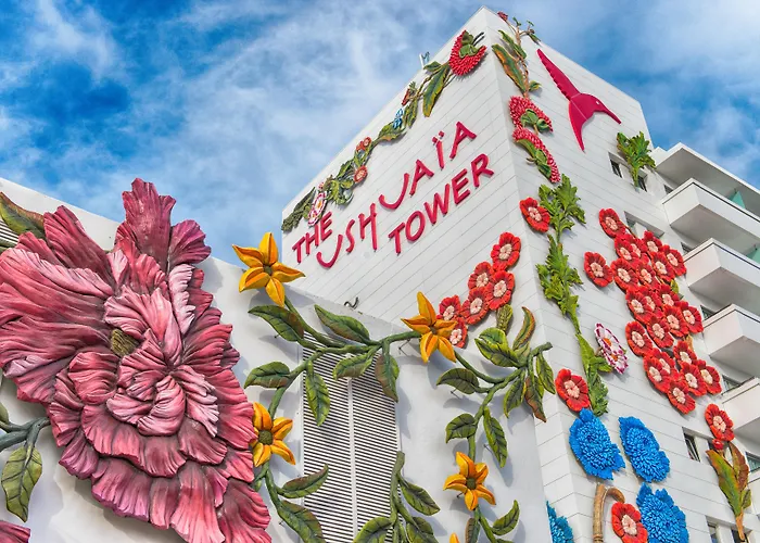 5-Sterne-Hotel: The Unexpected Ibiza Hotel - Ushuaia Club Entrance Included (Adults Only)