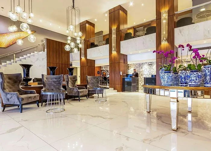 Grand Mercure Rayon