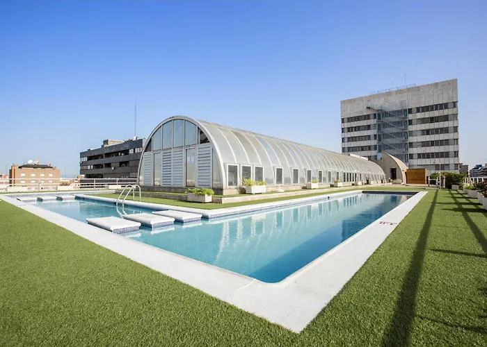  Pierre & Vacances s Edificio Eurobuilding 2