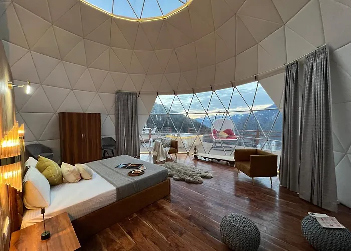 : Glamping Club