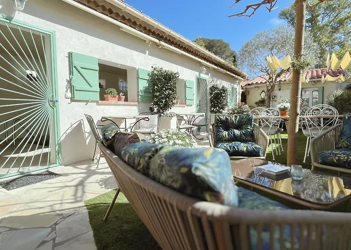 Boutique hotel only: La Jabotte