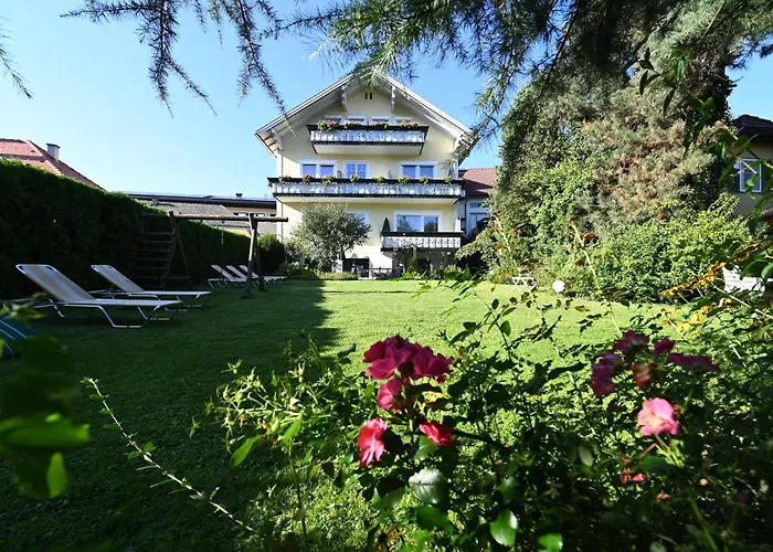 Gästehaus: Pension&Apartments Ertl