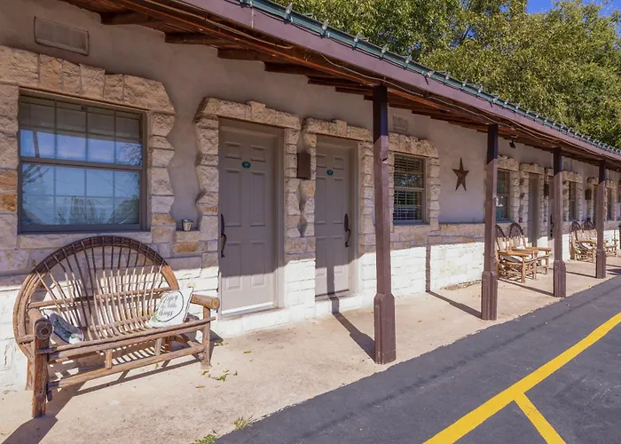 Country Inn Motel
