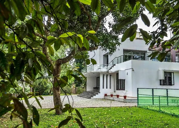 B&B only: Nadhiyoram River Retreat