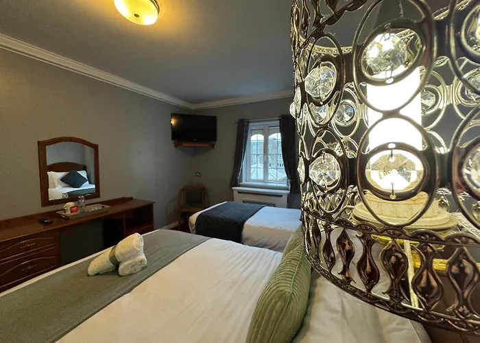 B&B: The Killarney Grand