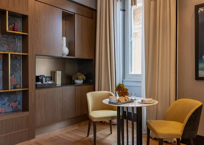 Hôtel 5 étoiles: Umiltà 36