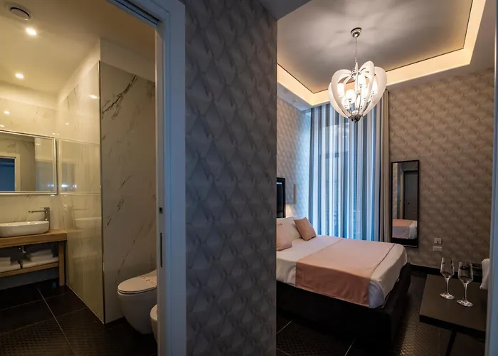 Hotel Jacuzzi: Luna Luxury Bed&Breakfast