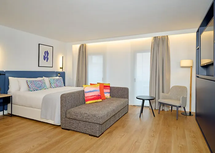 Apartamentos Luna Suites Granada