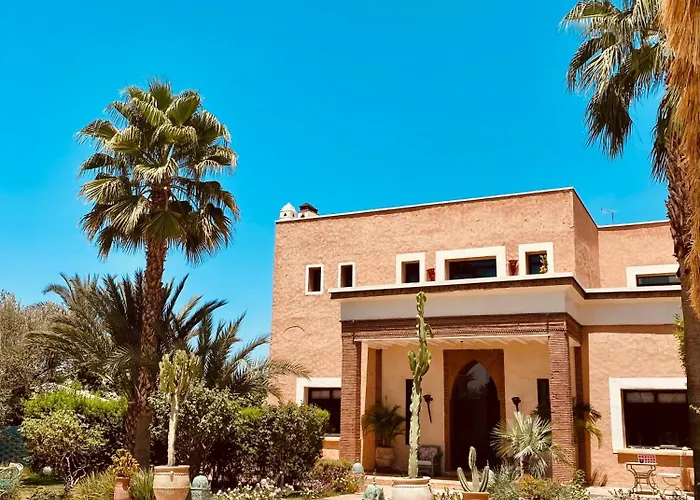 La Villa Des Golfs & Pinkcactus