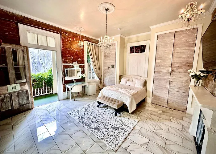 Hotel con piscina: Fleur De Lis Mansion