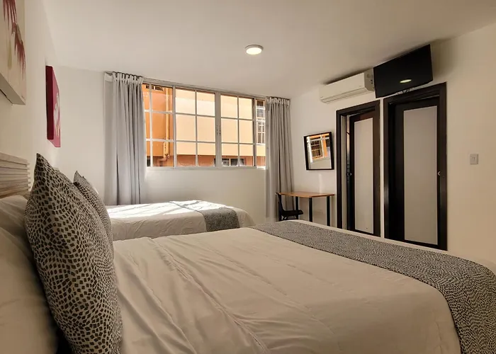 Сity center hotels Drake Piantini Santo Domingo