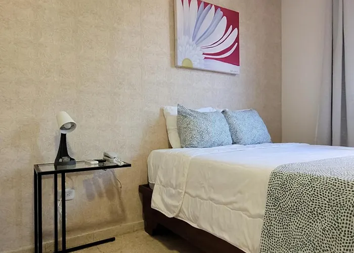 Сity center hotels Drake Piantini Santo Domingo