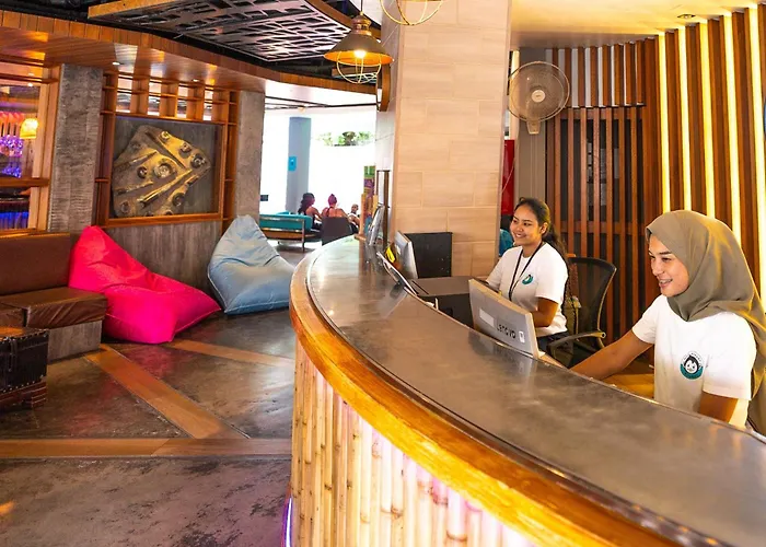 Mad Monkey Phuket
