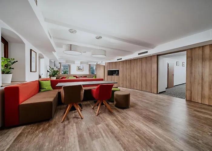 4-Sterne-Hotel: Seehotel im Weyer