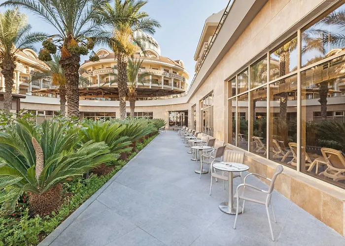  Kirman Belazur Resort & Spa