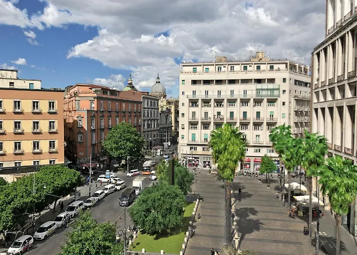  Piazza Carità