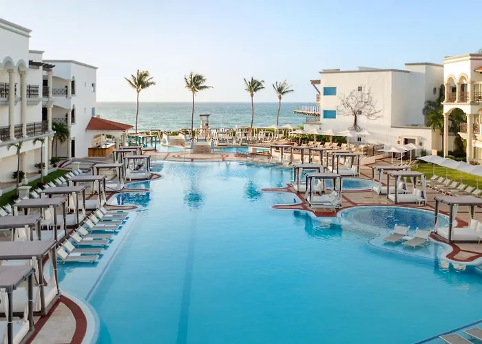 Resort: Hyatt Vivid Playa Del Carmen All-Inclusive Adult Only Resort
