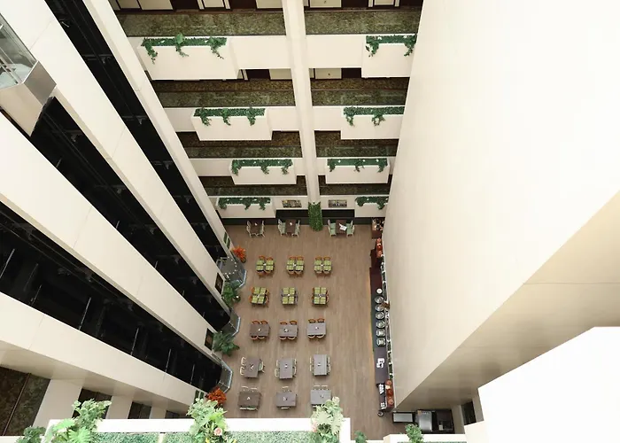 Aavri Hotel