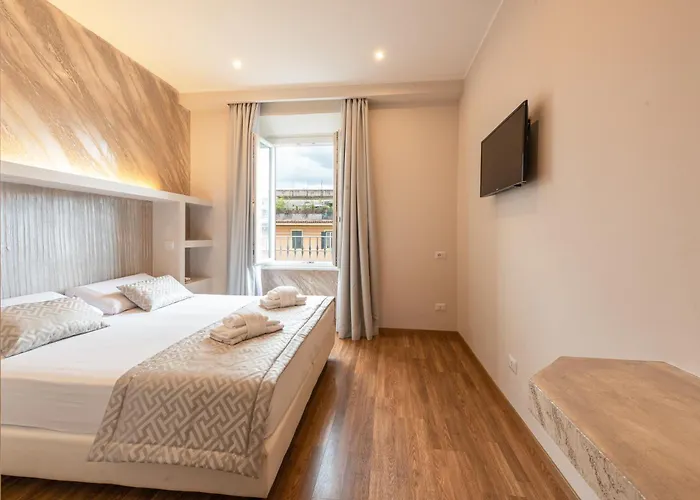Top Floor Colosseo Guesthouse
