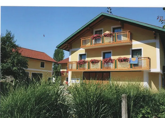 Frühstückspension Kibler Sankt Georgen im Attergau
