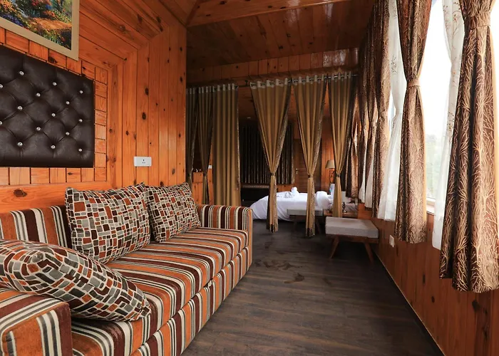 Pets Allowed Hotel Shivalaya By Evaan, Near Kaichi Dham