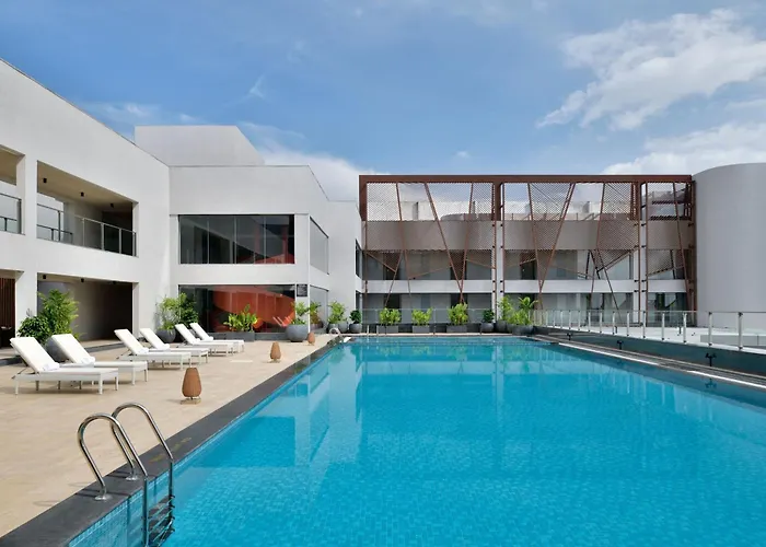 Spa Hotel: The Artiste, Kochi, A Tribute Portfolio Hotel , Forum Mall