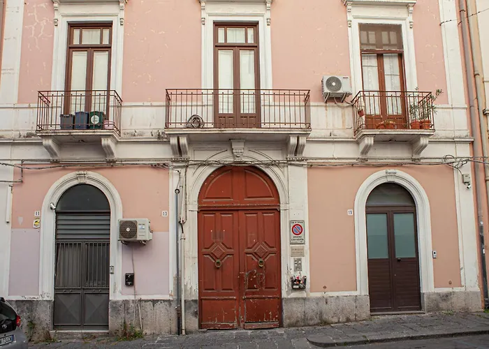 La villa: Ruggero Settimo - Holiday Houses