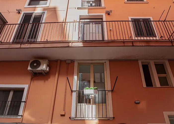 La villa: Ruggero Settimo - Holiday Houses