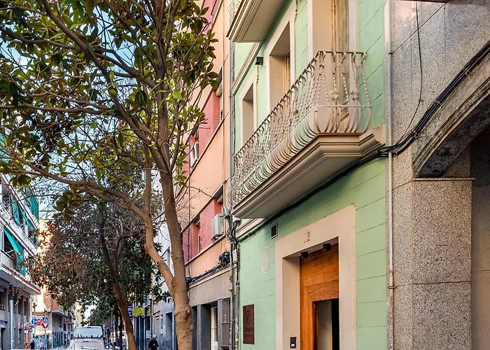 Hotel cerca del colegio: La Bodega Suites