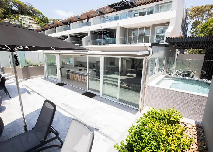 71 Hastings Street - Beachfront