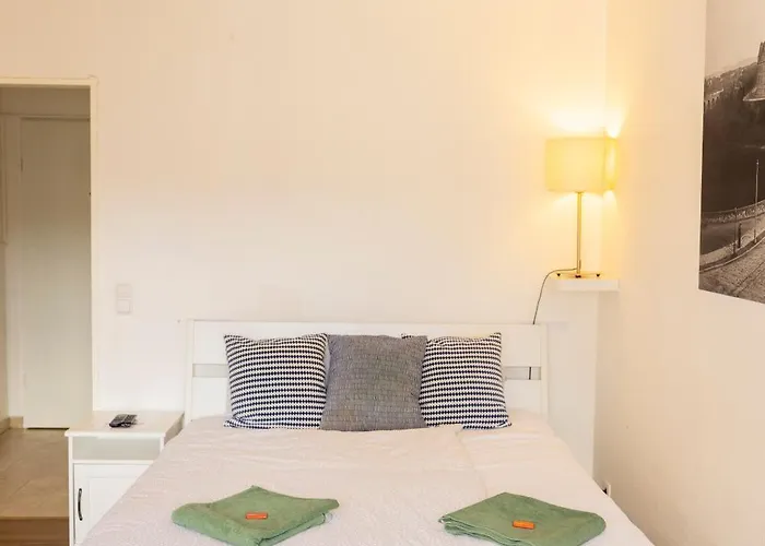  Studio Lux City
