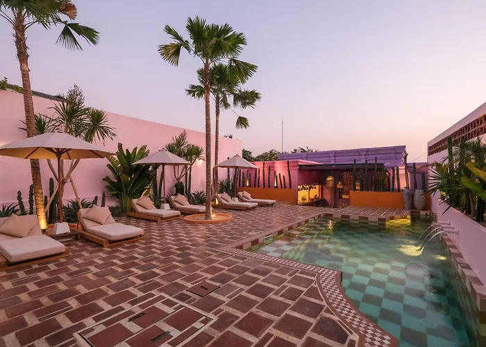  El Barrio Boutique Hotel & Bar