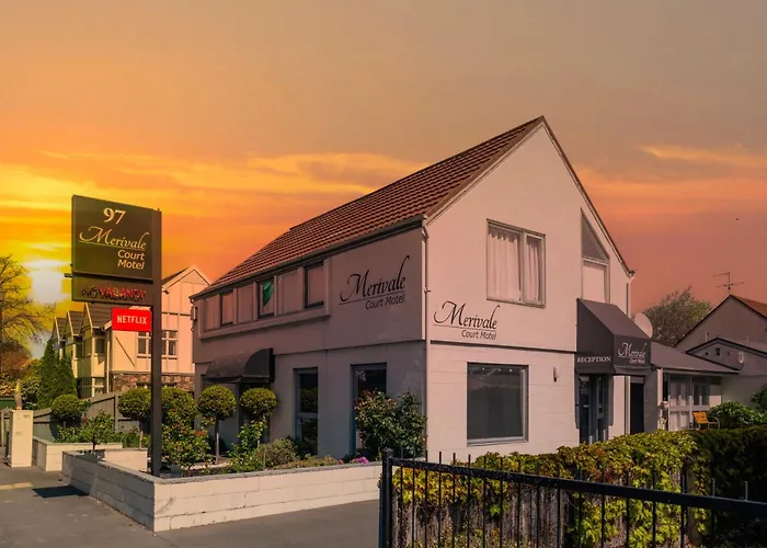Best Selfcatering Merivale Court & Apartments