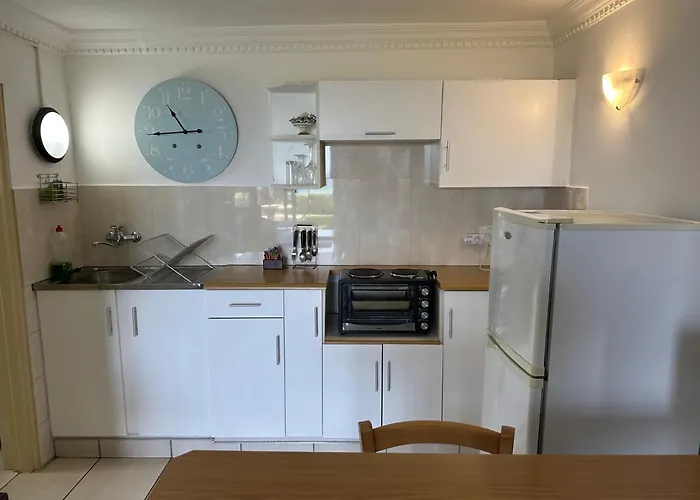 Luxury hotel only: Burnham House B&B