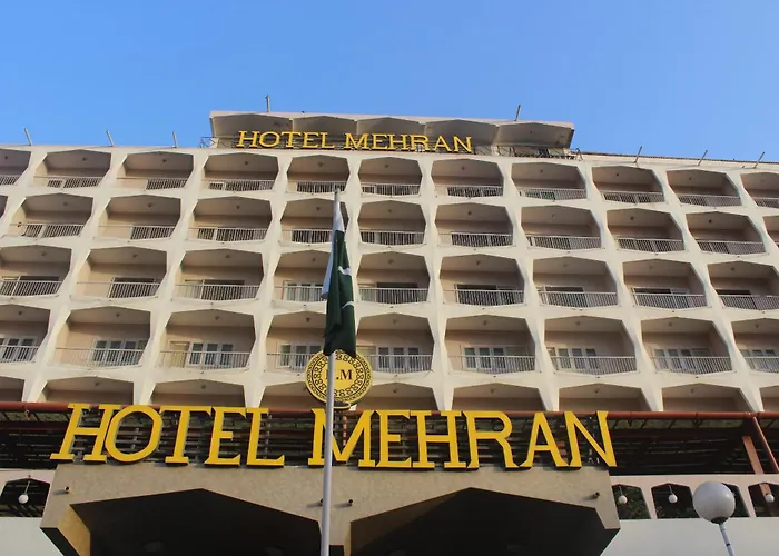Hotel with view: Hotel Mehran