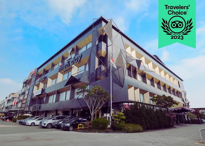 3 star hotels All Nite And Day Palembang Veteran